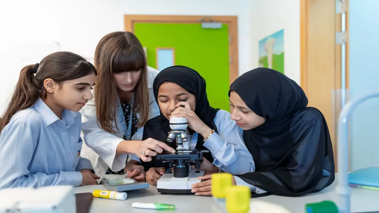 مدارس البرشاء