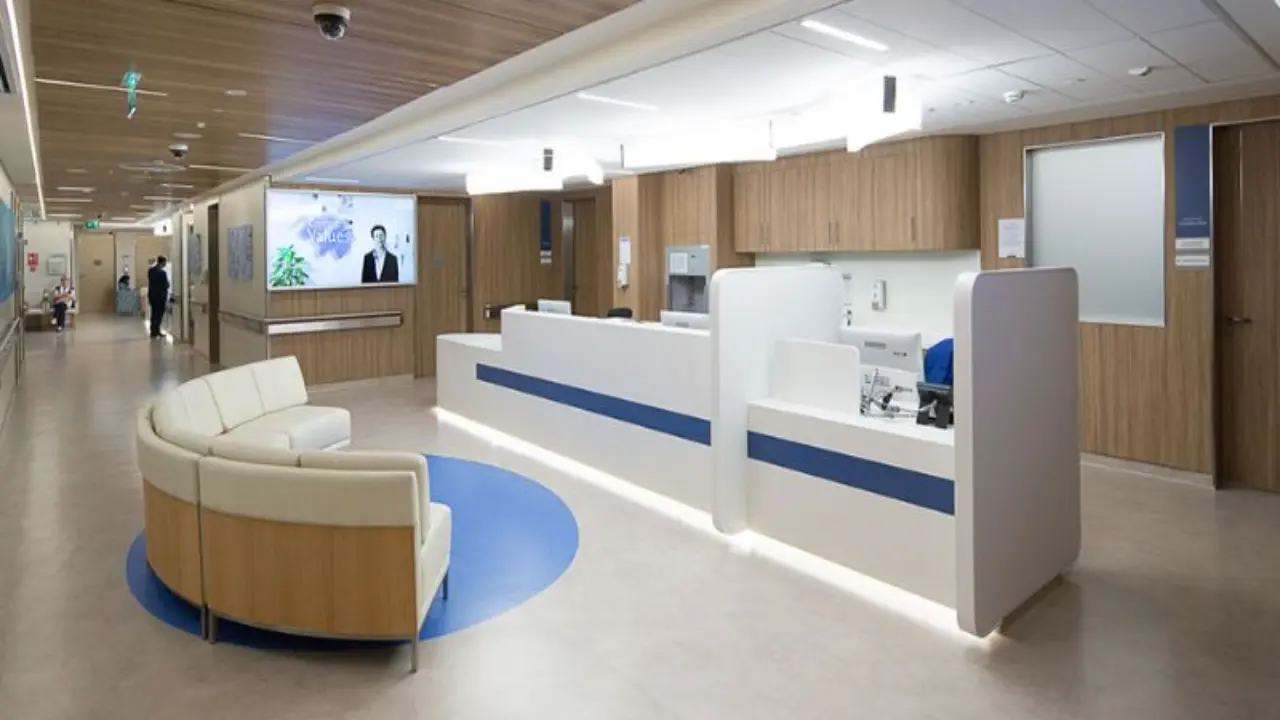 مستشفيات قريبة من إعمار بيتشفرونت