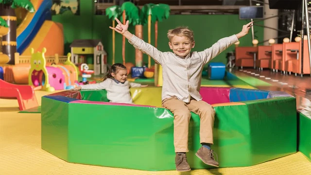 Nurseries and Schools in Al Satwa
