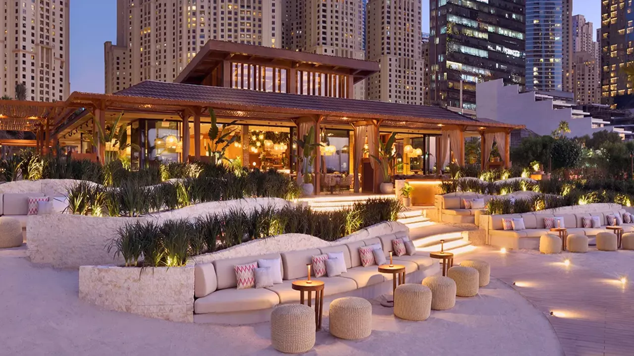 مطاعم في جميرا بيتش ريزيدنس