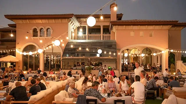 مطاعم مجمع جميرا للجولف
