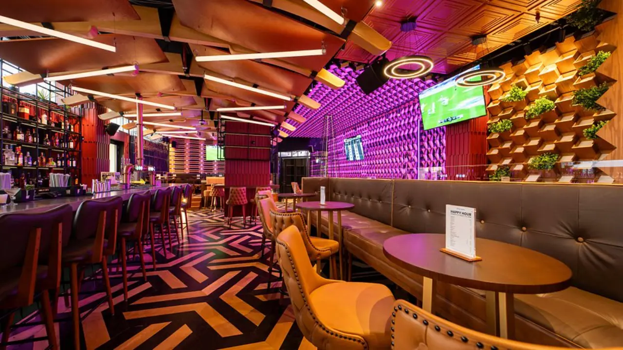 Рестораны и кафе в Дубайском производственном городе