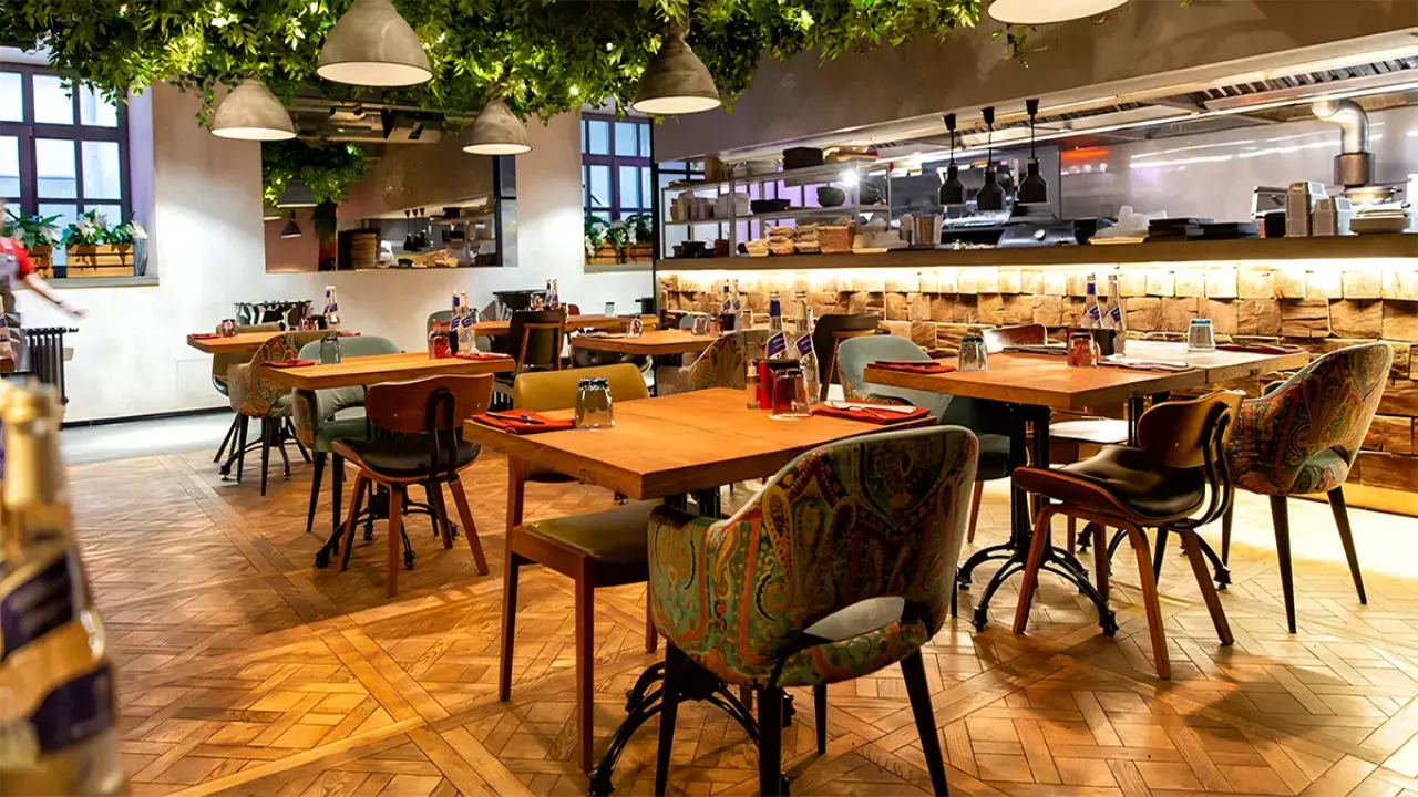 Restaurants in Al Satwa