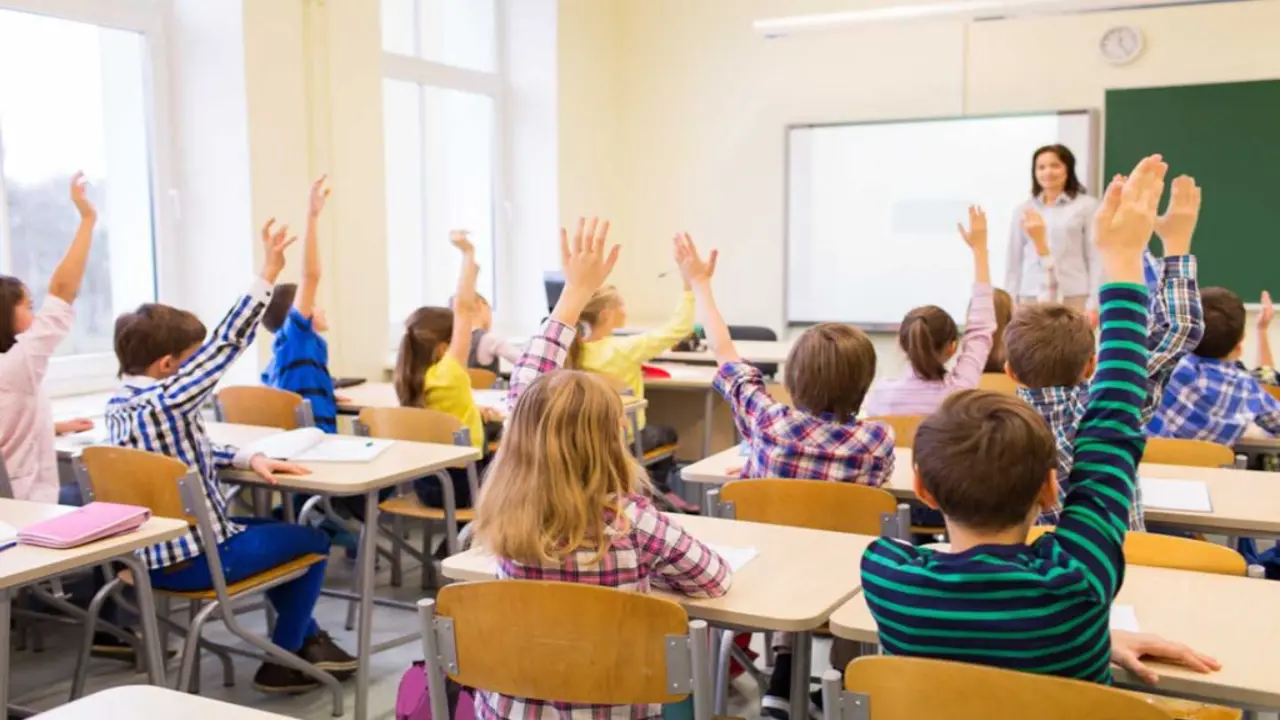 مدارس في مجمع دبي للاستثمار