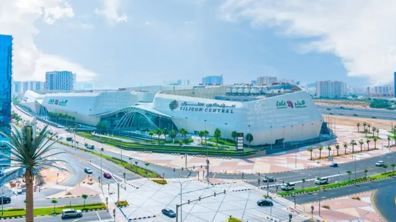 Silicon Central Mall 