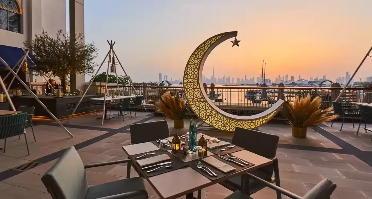 مطاعم خور دبي