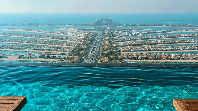 Aura Sky Pool