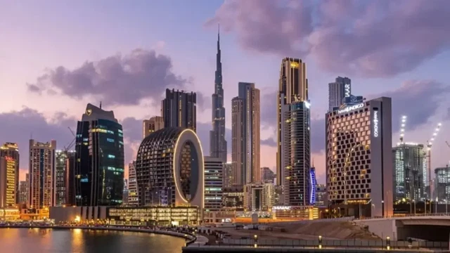 في منطقة الخليج التجاري