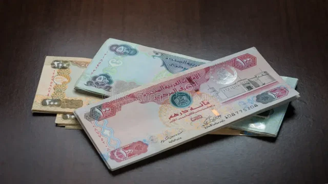 Currency in Dubai