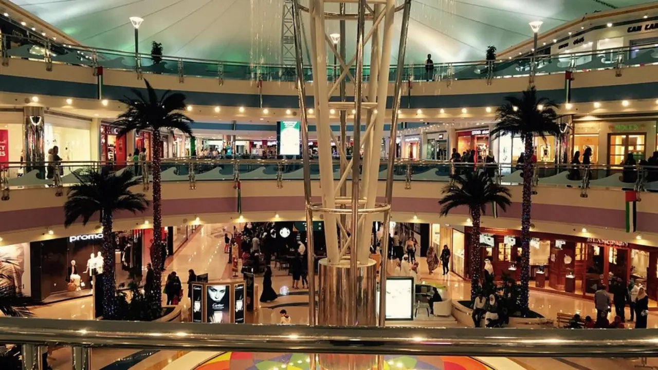 متاجر دبي مارينا مول