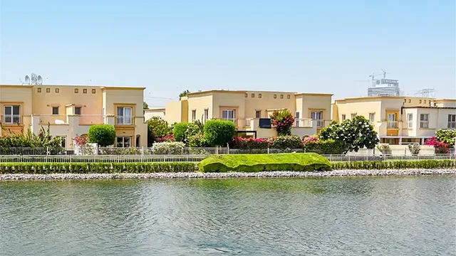 Emirates Living
