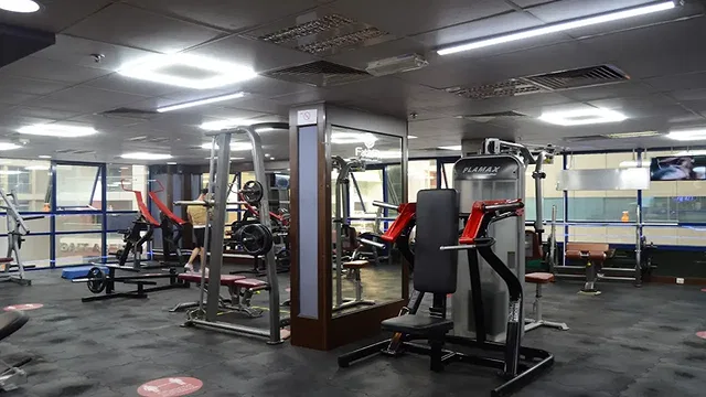 Фитнес-клуб Fat to Fit