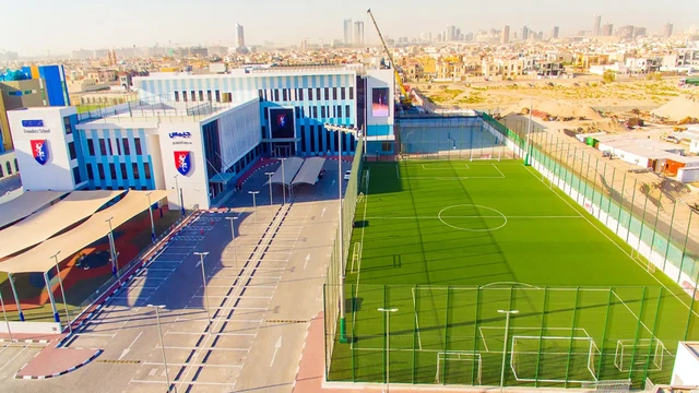 مدرسة جيمس فاوندرز