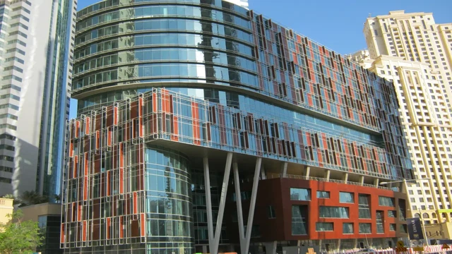 Больница MBF Health Square