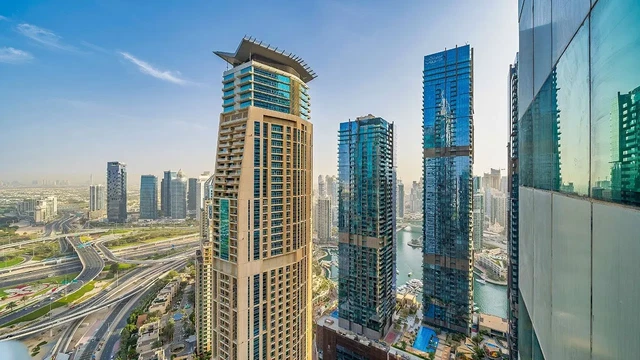 Marina Pinnacle Tower