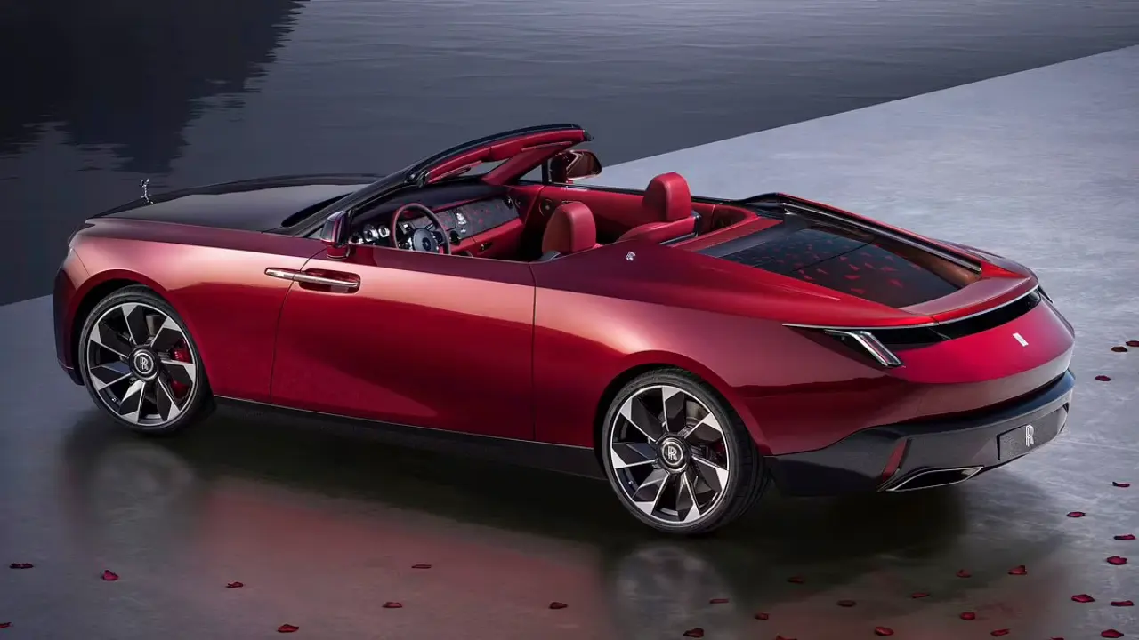 رولز-رويس لا روز نوار دروبتيل