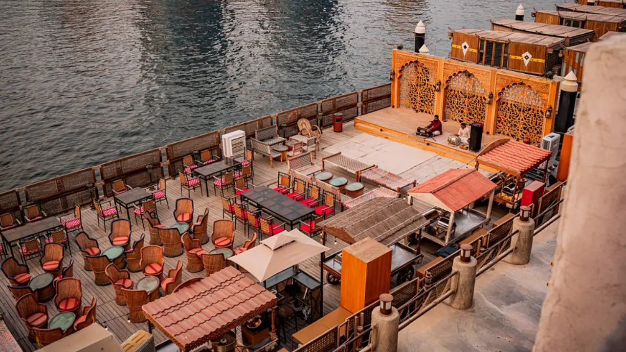 Souk Al Seef Restaurants