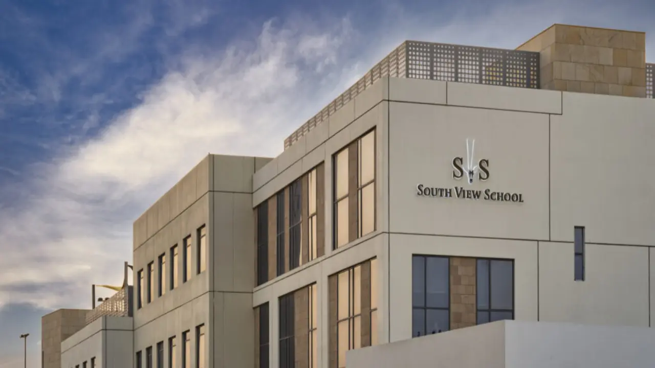 Школа South View