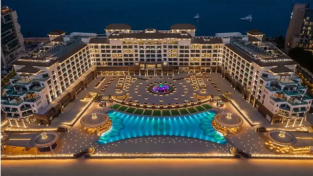 Курортный спа-отель Taj Exotica Resort & Spa, The Palm, Дубай
