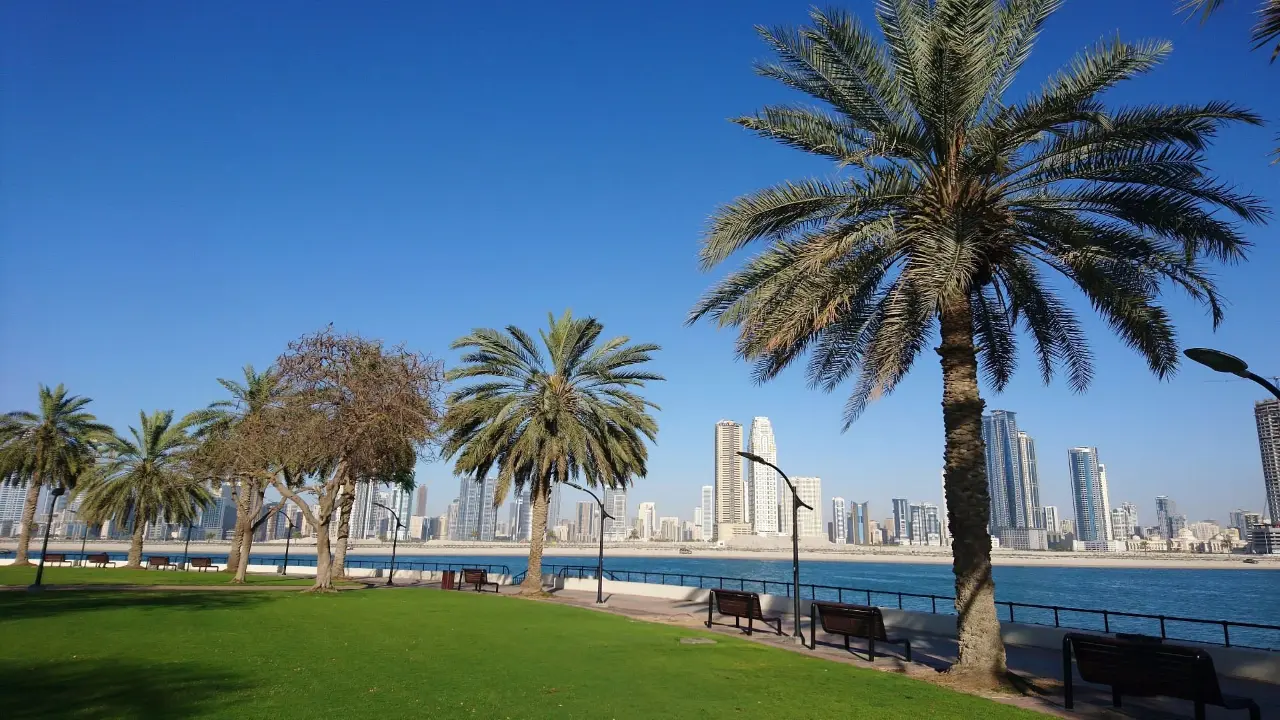 Things to Do at Al Mamzar Beach Park