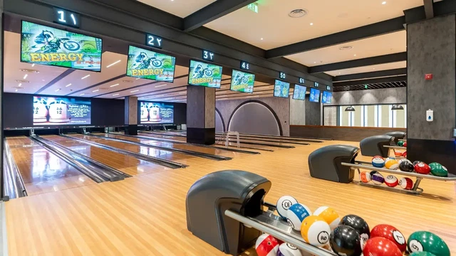 Yalla Bowling, Mall of Dubai