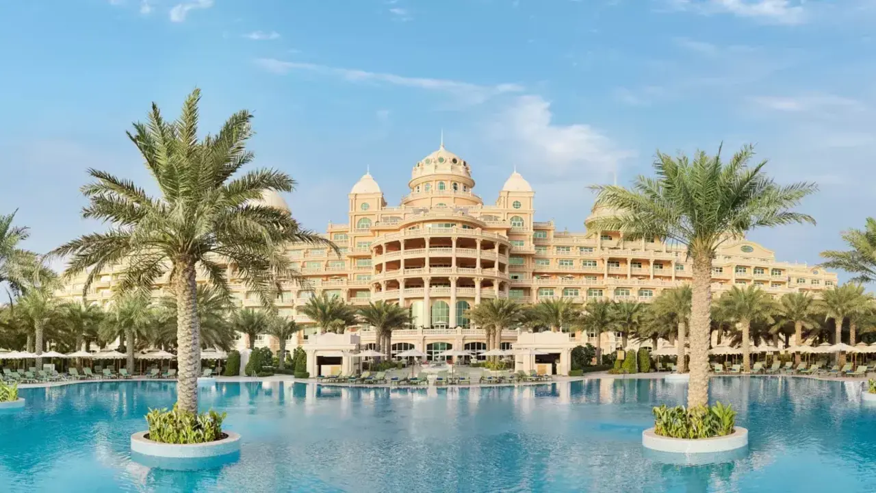 رافلز النخلة دبي