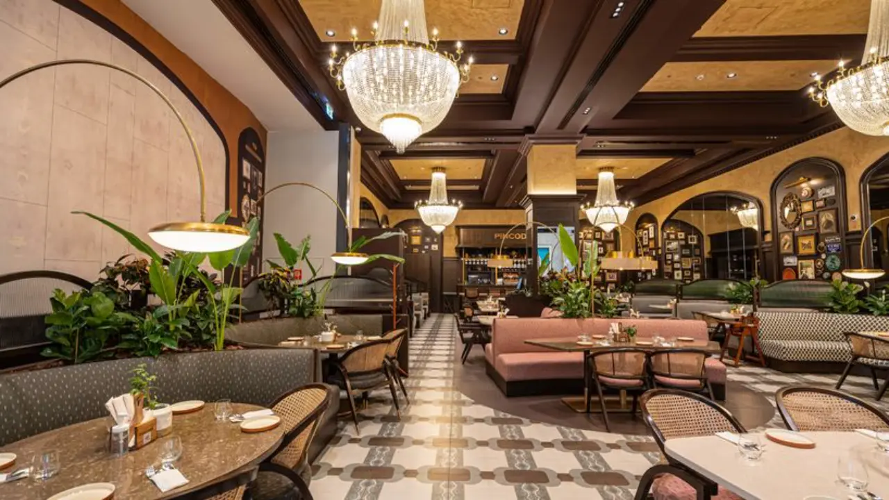 مطاعم تلال دبي