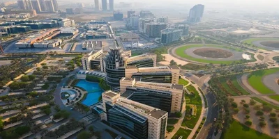 دبي الجنوب مقابل واحة دبي للسيليكون