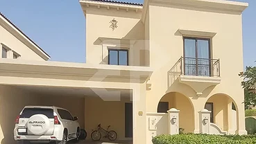 Villa for Sale in Lila