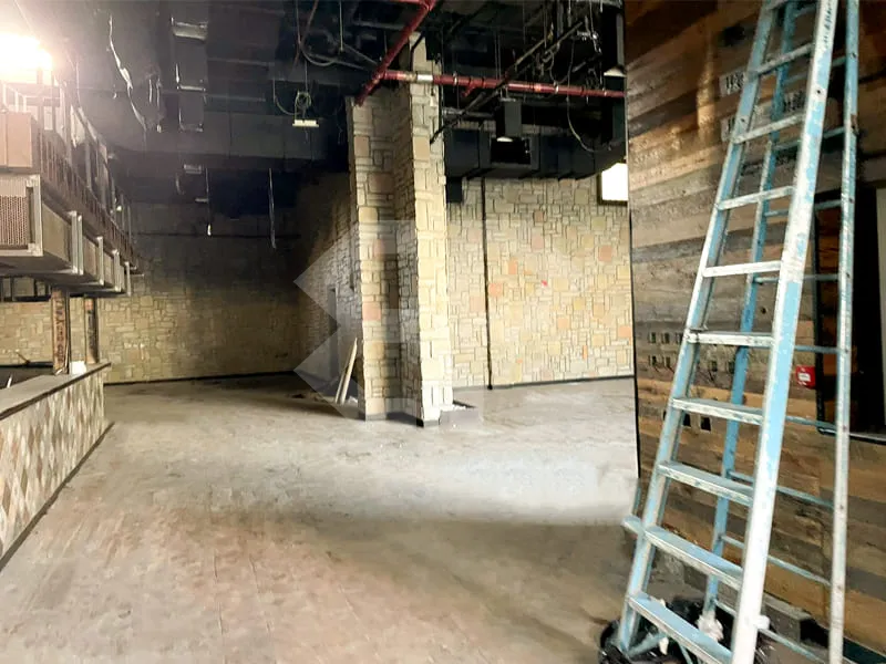 متجر مأكولات ومشروبات مع مقهى شيشة في مدينة دبي للاستوديوهات معرض 10