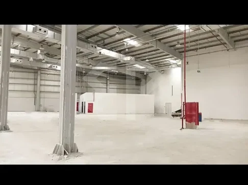 Полностью оборудованный склад Mag в промышленной зоне Al Quoz 2, Дубай галерея 1