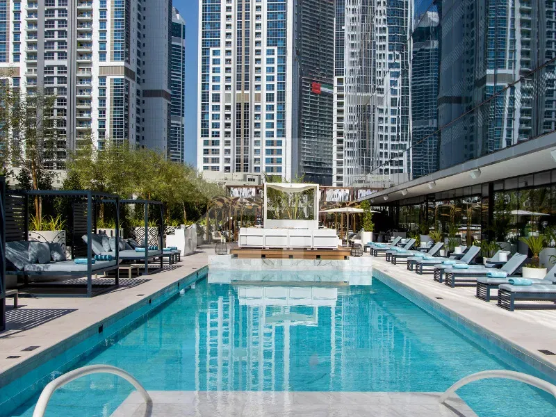 شقة حصرية مكونة من غرفتي نوم للبيع في الخليج التجاري معرض 13