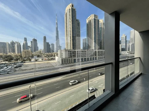 شراء شقة مطلة على القناة في الخليج التجاري معرض 4