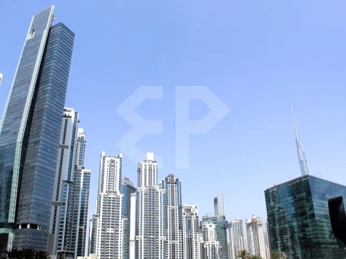 مكتب واسع بمساحة نصف طابق في برج فيجن، الخليج التجاري معرض 14