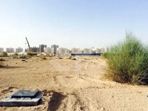 أرض متعددة الاستخدامات وكبيرة للبيع في مجمع دبي ريزيدنس معرض 2
