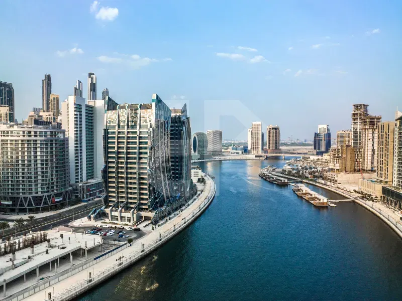 شقة مطلة على القناة للبيع في برج جيه ون بي، دبي معرض 6