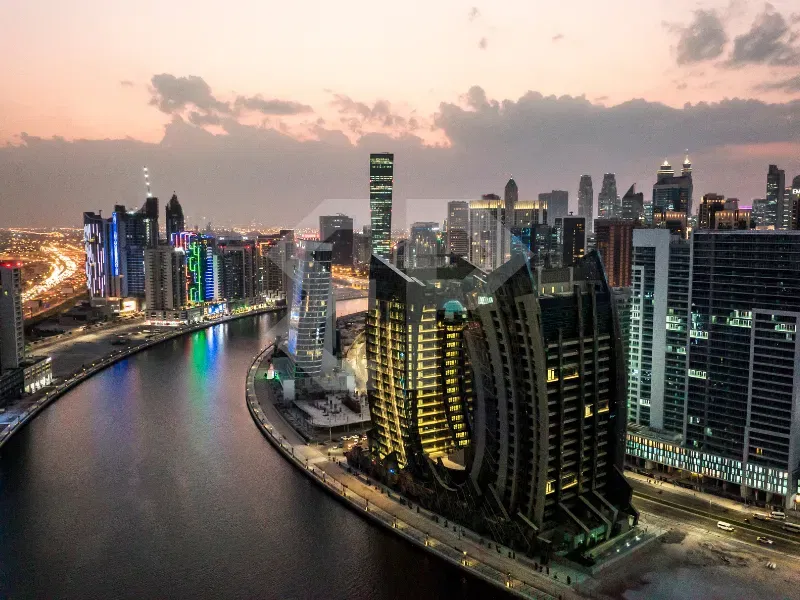 Купить 3-комнатную двухуровневую квартиру с видом на канал в J One Tower B, Business Bay галерея 5