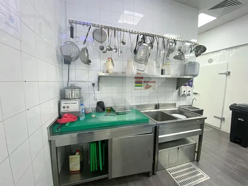 مطعم مجهز بالكامل للإيجار في أم سقيم 2، دبي معرض 4