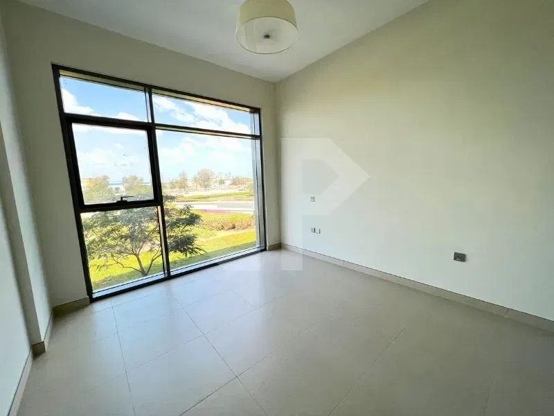 شقة مميزة جديدة مكونة من غرفة نوم واحدة للإيجار في المدينة العالمية معرض 8