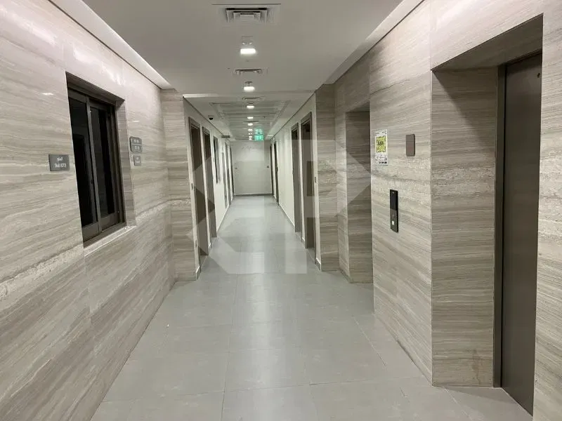 شقة مميزة جديدة مكونة من غرفة نوم واحدة للإيجار في المدينة العالمية معرض 17