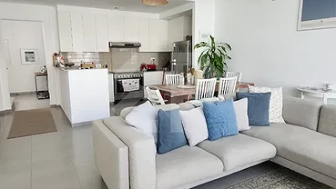 Townhouse for Sale in Town Square