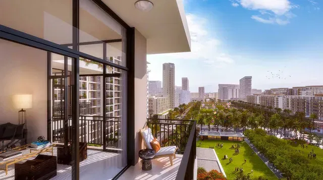 نشاما لانا في الحديقة