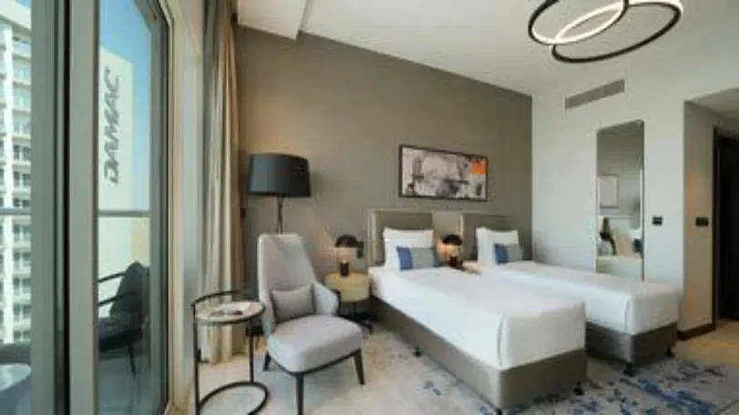 Edge by Rotana Hotel Rooms gallery 7