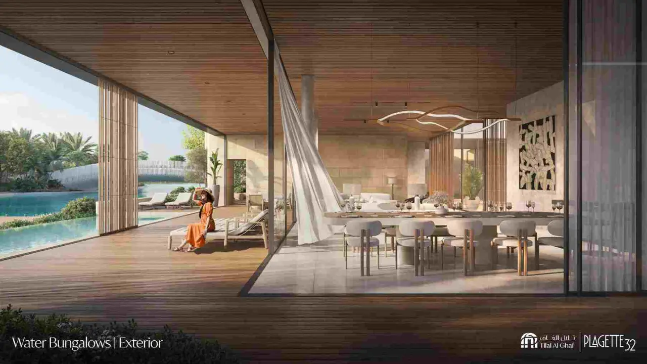 Plagette 32 от Маджида Аль Футтаима галерея 11