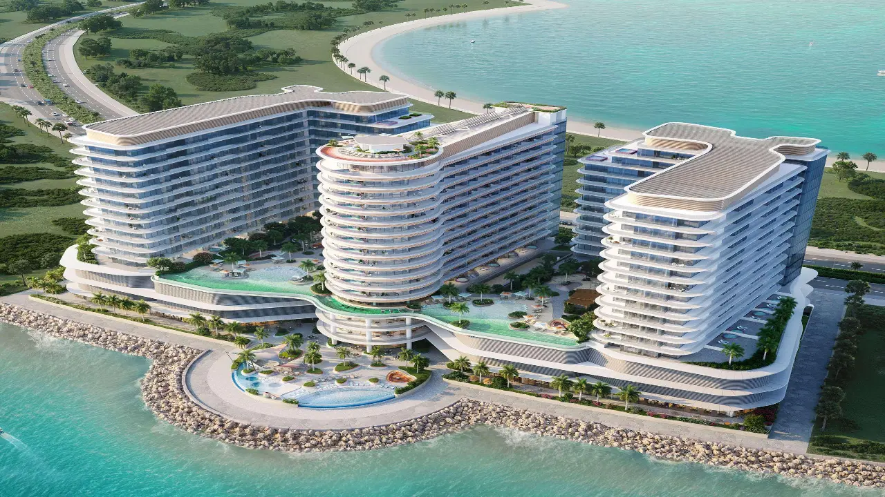 تريو آيل من أوكتا بروبرتيز معرض 12