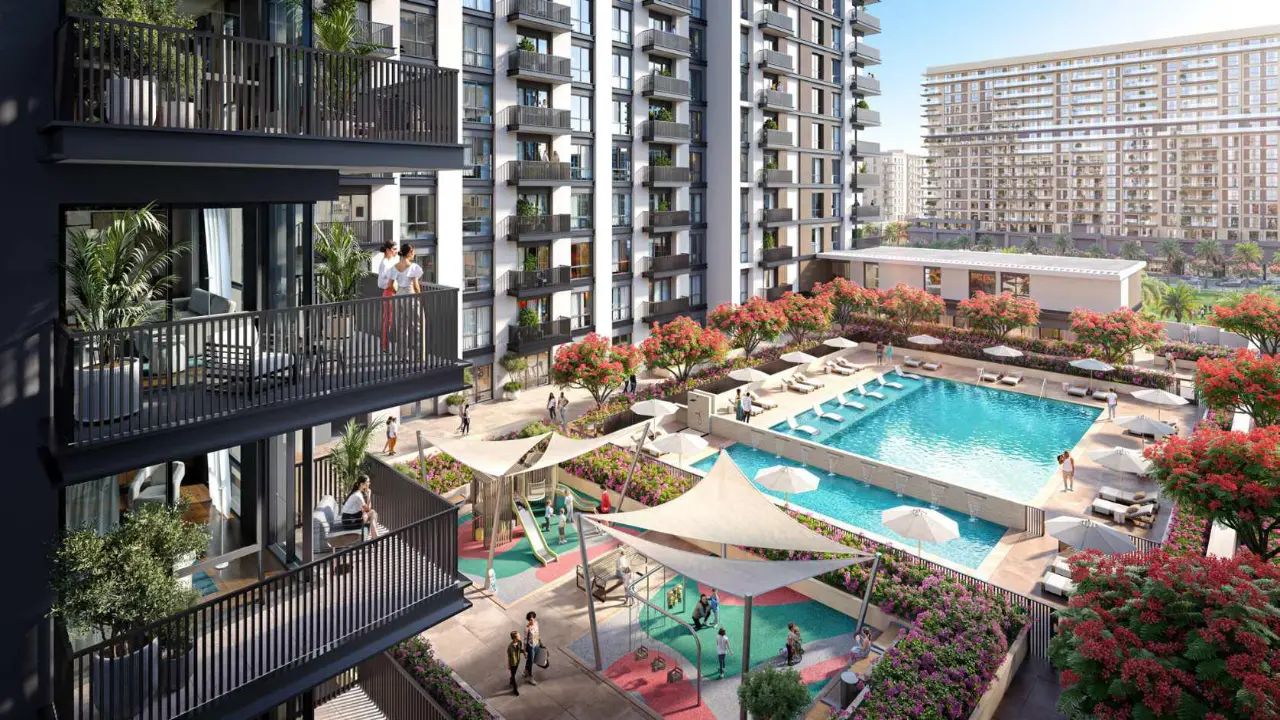 Хайя в парке Автор: Ншама