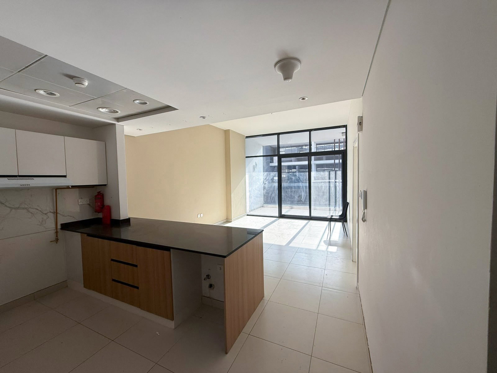 High Floor 1-Bedroom Apartment for Sale in Ayat Park View, Liwan gallery 8