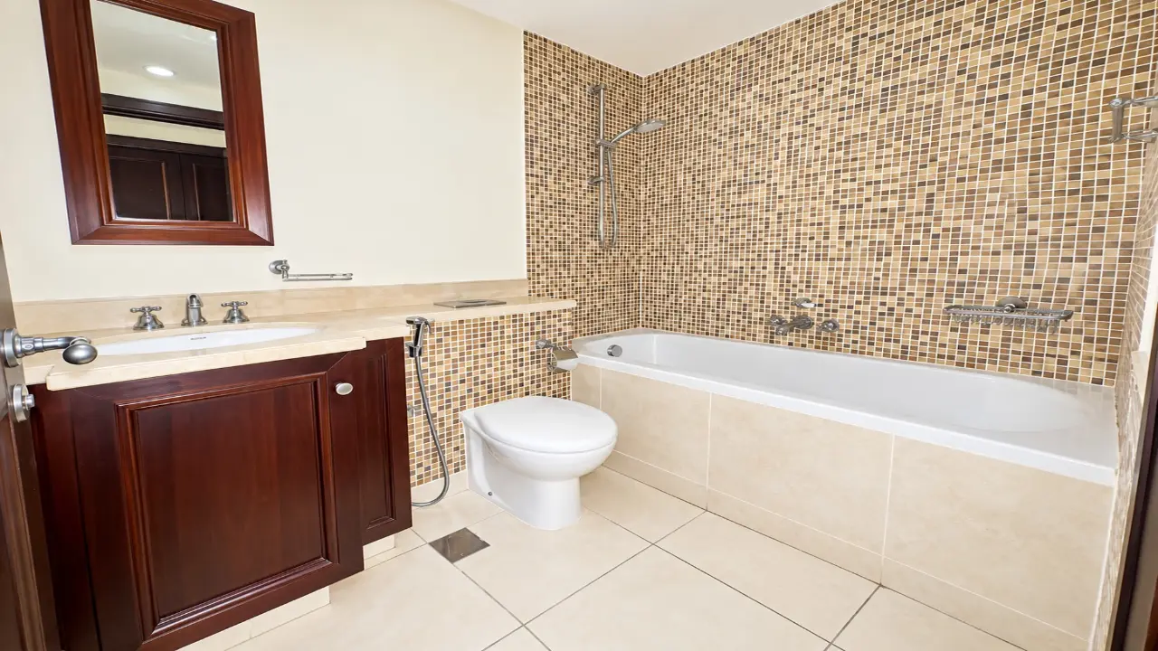 Spacious 1-Bedroom Vacant Apartment for Rent in Reehan 4, Old Town, Downtown Dubai gallery 3