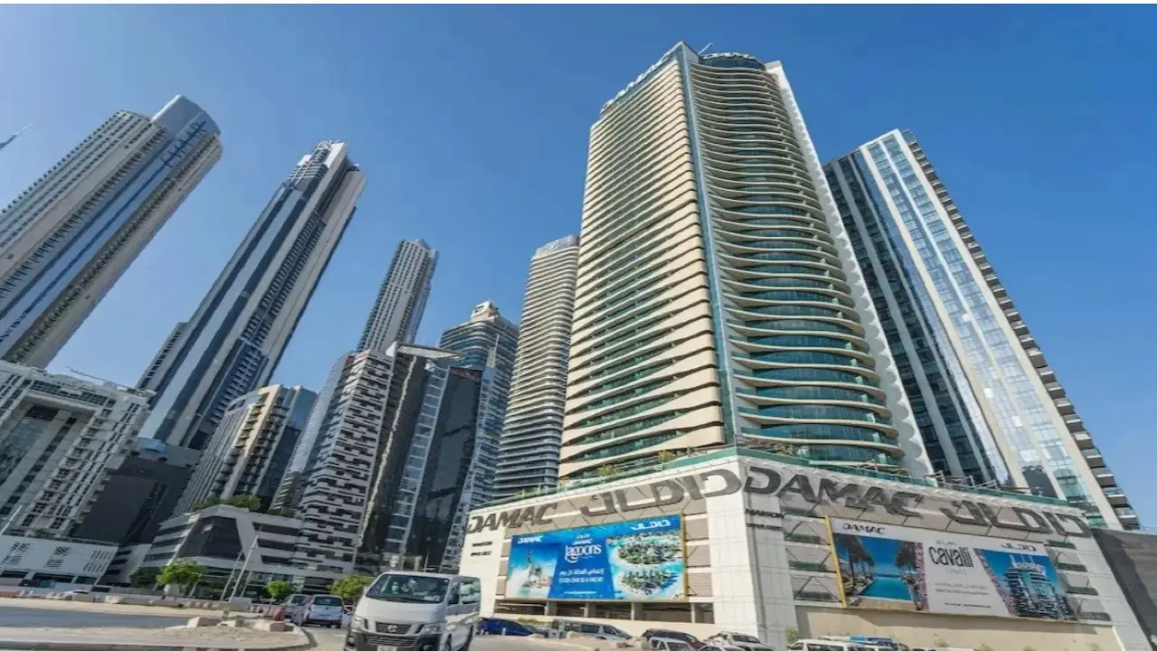 Fully Furnished 1-Bedroom Spacious Apartment for Rent in Upper Crest, Downtown Dubai gallery 6
