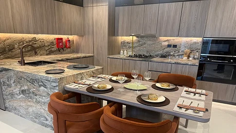 Продается новая меблированная 1-комнатная квартира в жилом комплексе Coral by Vision, Jumeirah Garden City. галерея 7